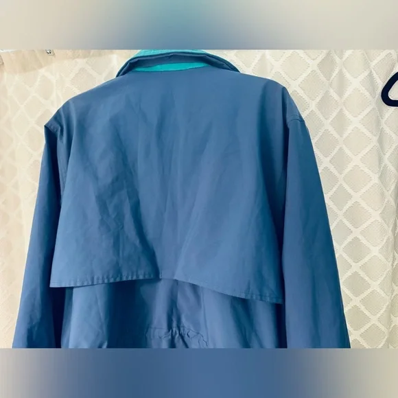 Vintage Eddie Bauer Women's Blue and Pink Ski Jacket - Picture 7 of 8